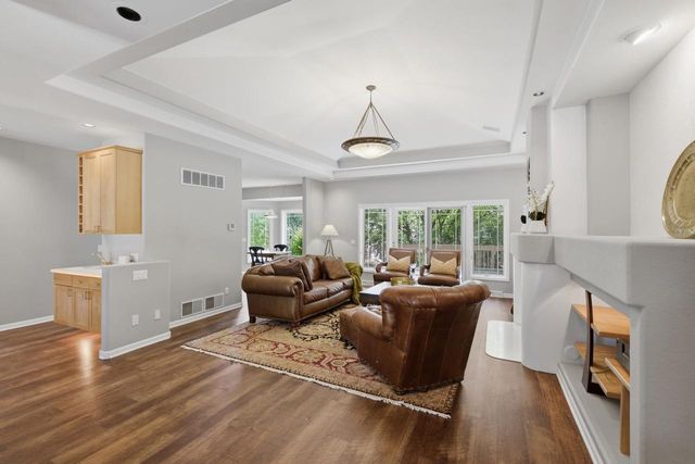 907 Cambridge Drive, Janesville, WI 53548