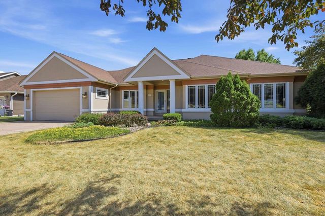 907 Cambridge Drive, Janesville, WI 53548