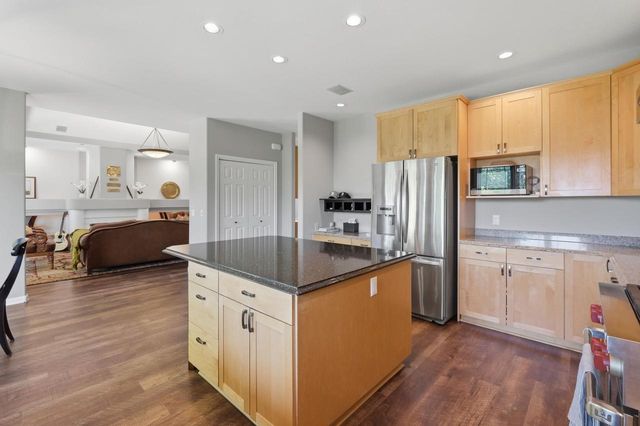 907 Cambridge Drive, Janesville, WI 53548