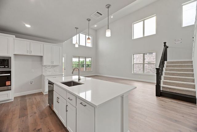 1070 Birdie Street, Gunter, TX 75058