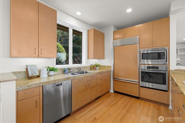 2800 68th Avenue SE, Mercer Island, WA 98040