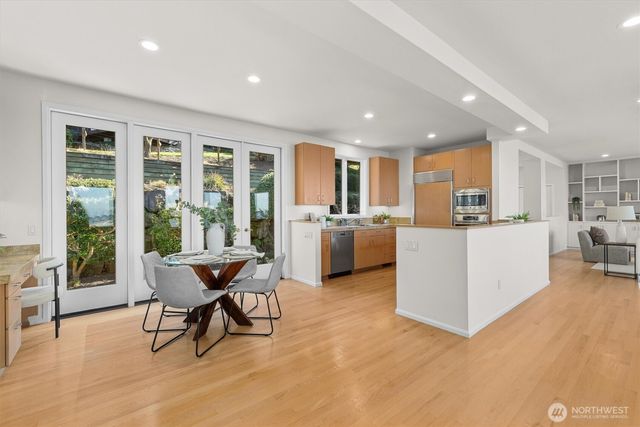 2800 68th Avenue SE, Mercer Island, WA 98040