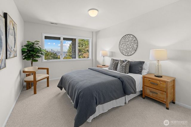 2800 68th Avenue SE, Mercer Island, WA 98040