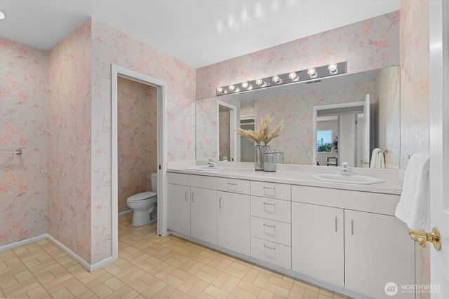 2800 68th Avenue SE, Mercer Island, WA 98040