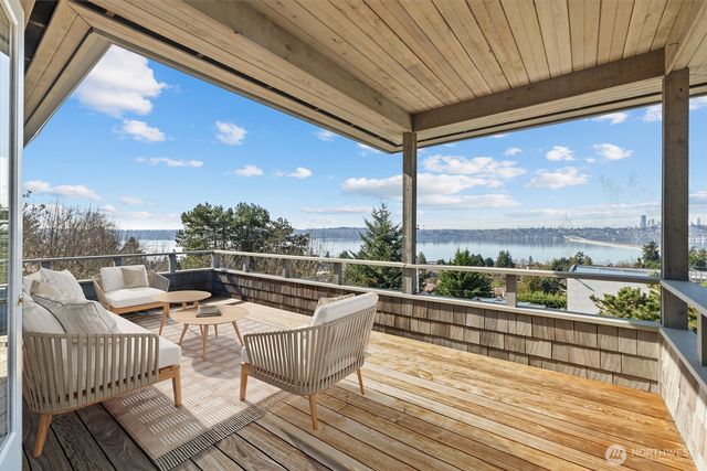 2800 68th Avenue SE, Mercer Island, WA 98040