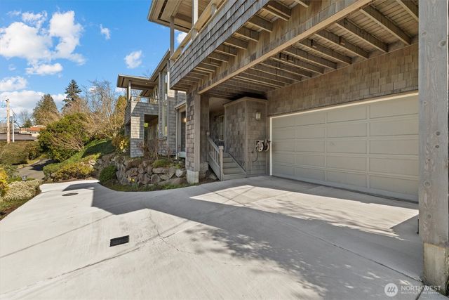 2800 68th Avenue SE, Mercer Island, WA 98040