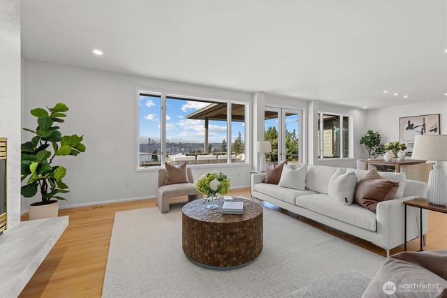 2800 68th Avenue SE, Mercer Island, WA 98040