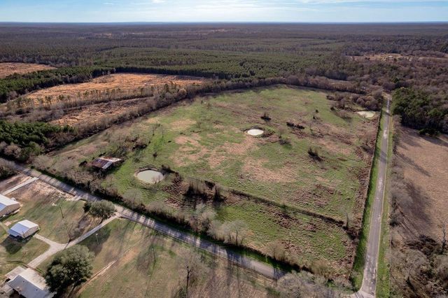 143 Piney Woods Road, Trinity, TX 75862