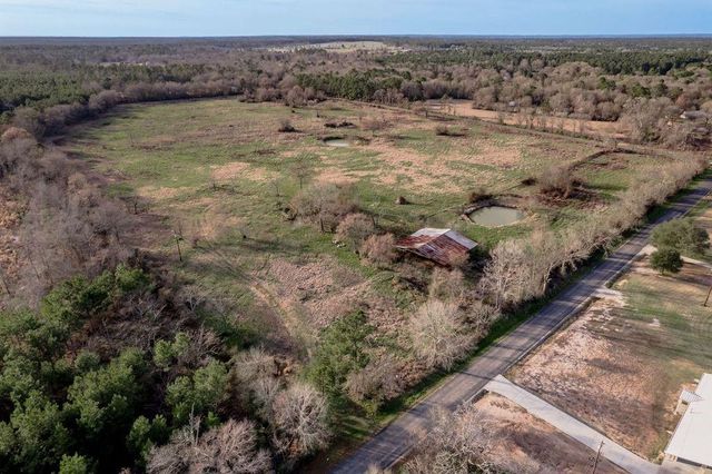 143 Piney Woods Road, Trinity, TX 75862