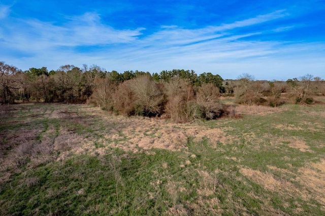 143 Piney Woods Road, Trinity, TX 75862