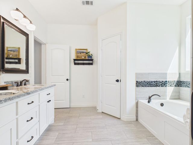1726 Browders Loop E, New Waverly, TX 77358