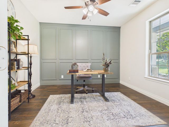 1726 Browders Loop E, New Waverly, TX 77358