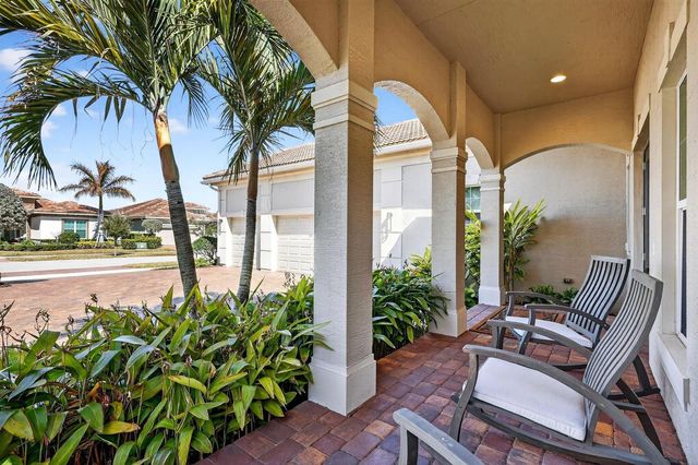 8639 SW Flutto Way, Port St. Lucie, FL 34987