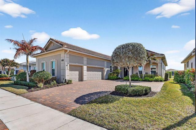 8639 SW Flutto Way, Port St. Lucie, FL 34987