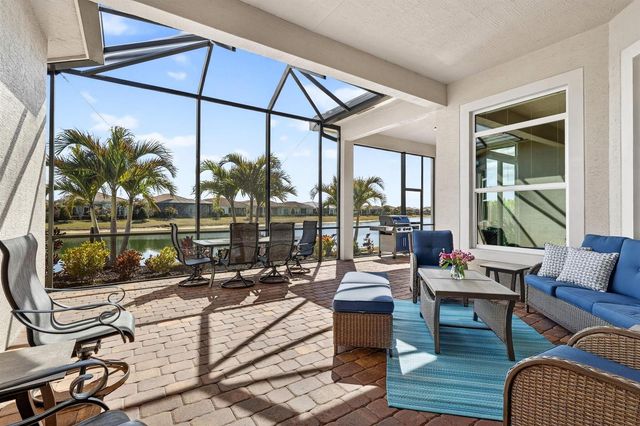 8639 SW Flutto Way, Port St. Lucie, FL 34987