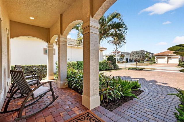 8639 SW Flutto Way, Port St. Lucie, FL 34987