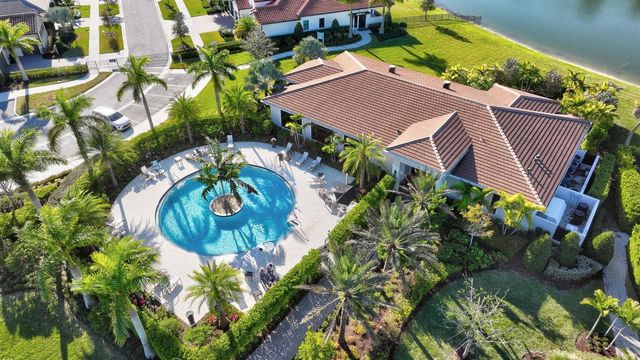 8639 SW Flutto Way, Port St. Lucie, FL 34987