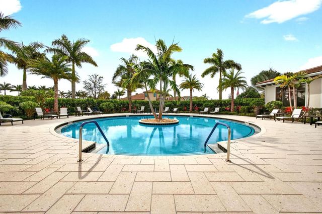 8639 SW Flutto Way, Port St. Lucie, FL 34987