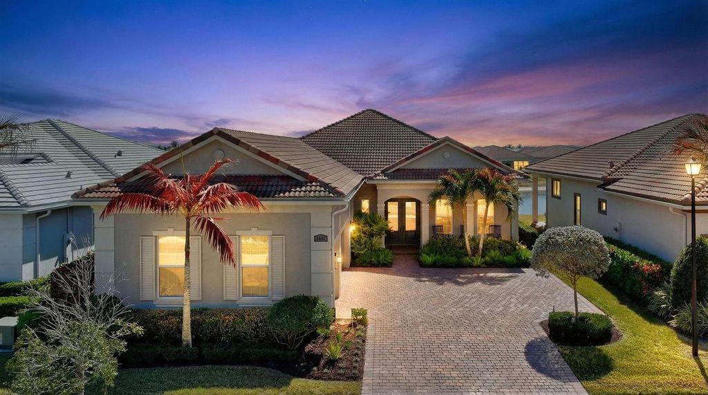 8639 SW Flutto Way, Port St. Lucie, FL 34987