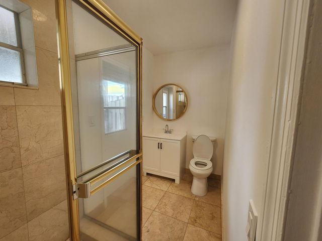8760 NW 14TH Street, Pembroke Pines, FL 33024