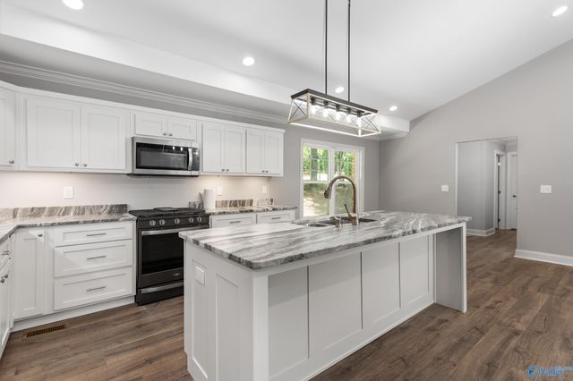 2810 Mountain View Drive, Southside, AL 35907