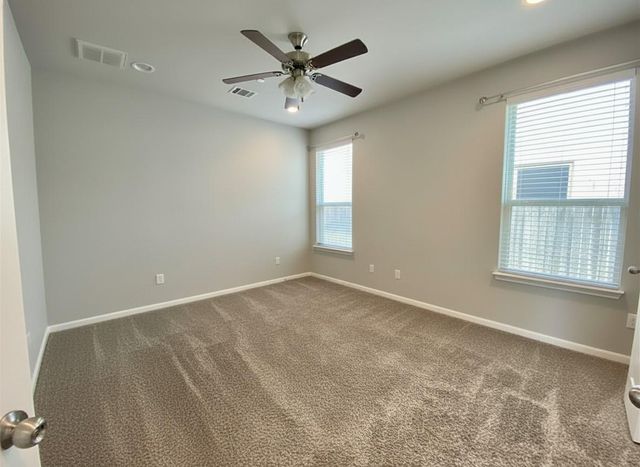 3240 E Whitestone BLVD 69, Cedar Park, TX 78613