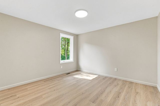 110 Mountain View St, South Hadley, MA 01075