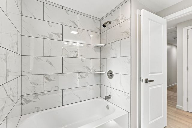 110 Mountain View St, South Hadley, MA 01075