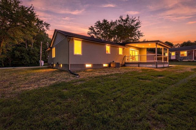 110 Mountain View St, South Hadley, MA 01075