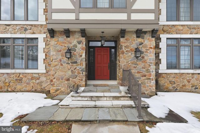 231 HILL RD, Elverson, PA 19520