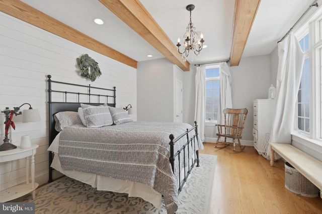 231 HILL RD, Elverson, PA 19520