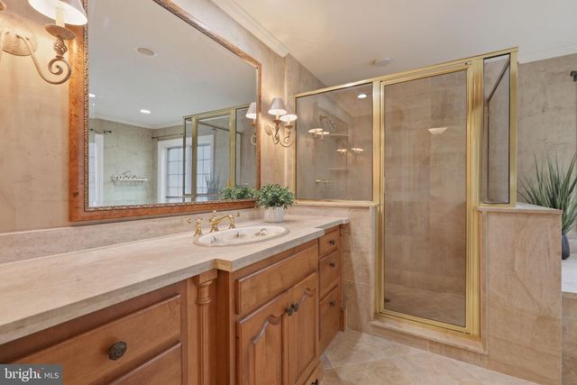 231 HILL RD, Elverson, PA 19520