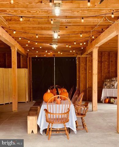 231 HILL RD, Elverson, PA 19520