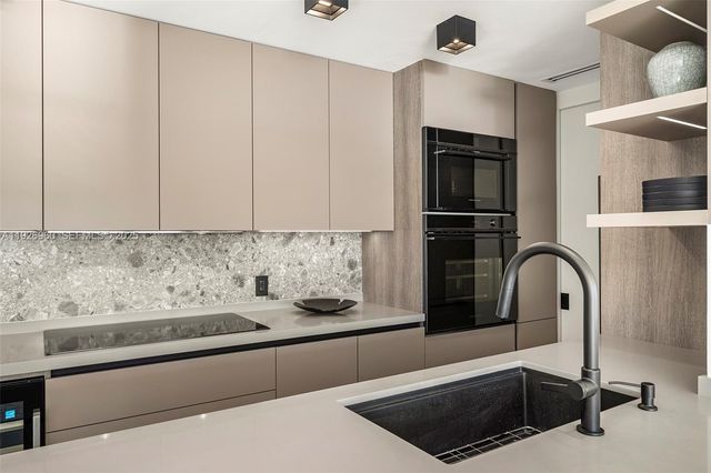 3 Island Ave 09H, Miami Beach, FL 33139