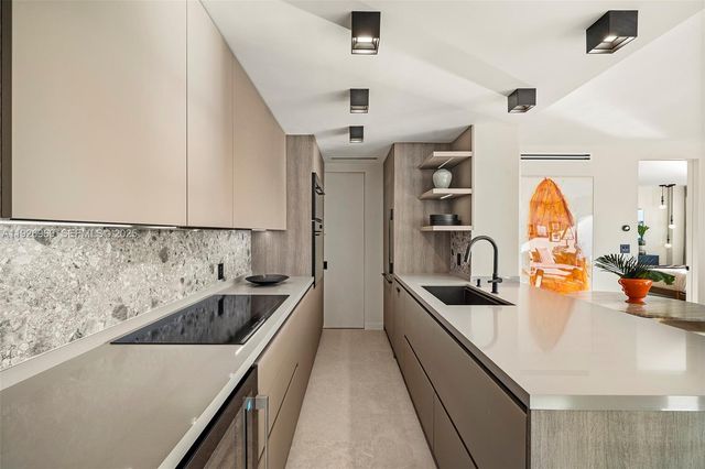 3 Island Ave 09H, Miami Beach, FL 33139