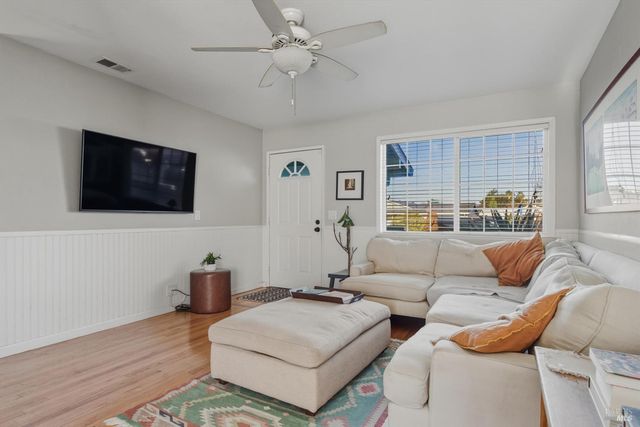 1280 Saint Francis Dr, Petaluma, CA 94954