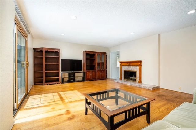 5952 Par, Huntington Beach, CA 92649