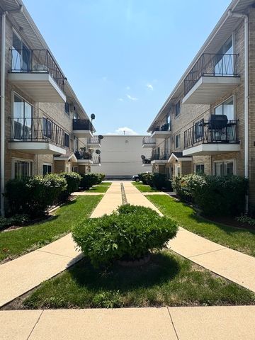 6023 W 64th Place 9, Chicago, IL 60638