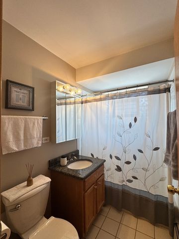 6023 W 64th Place 9, Chicago, IL 60638