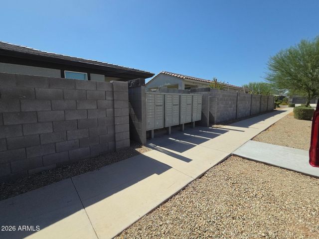 17353 W PATRICK Lane, Surprise, AZ 85387