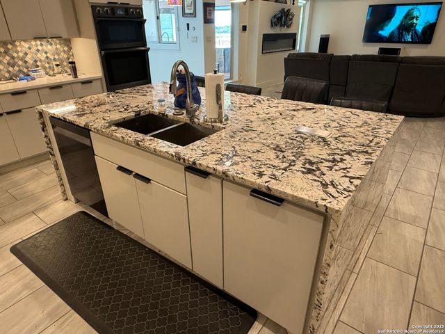 8306 Quail Fld, San Antonio, TX 78263