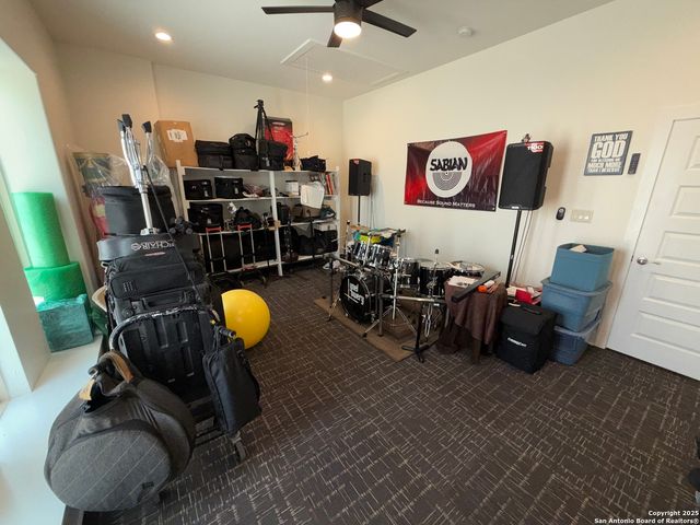 8306 Quail Fld, San Antonio, TX 78263