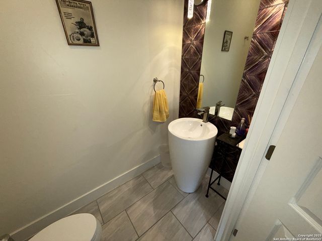 8306 Quail Fld, San Antonio, TX 78263