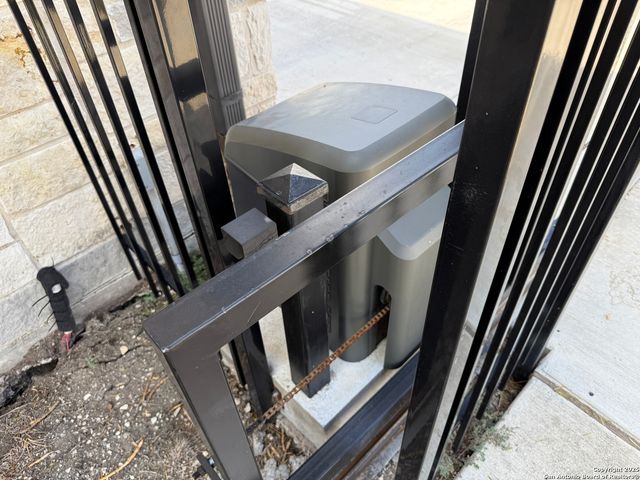 8306 Quail Fld, San Antonio, TX 78263