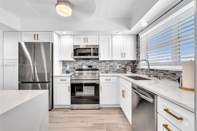 2018 S Federal Hwy 402 402, Boynton Beach, FL 33435