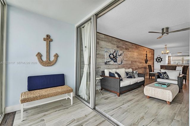 2018 S Federal Hwy 402 402, Boynton Beach, FL 33435