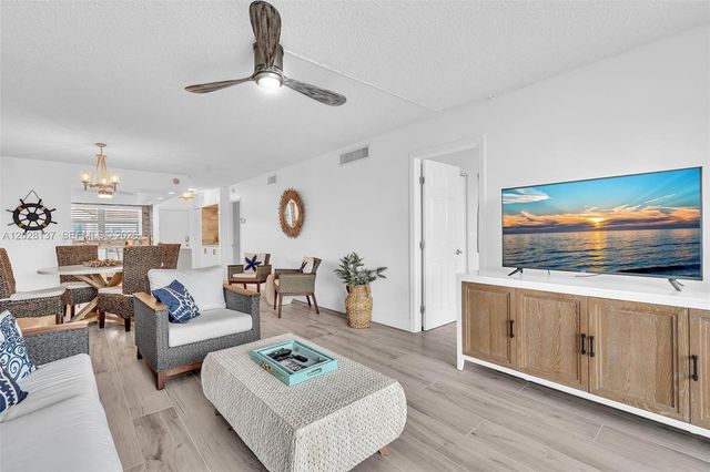 2018 S Federal Hwy 402 402, Boynton Beach, FL 33435