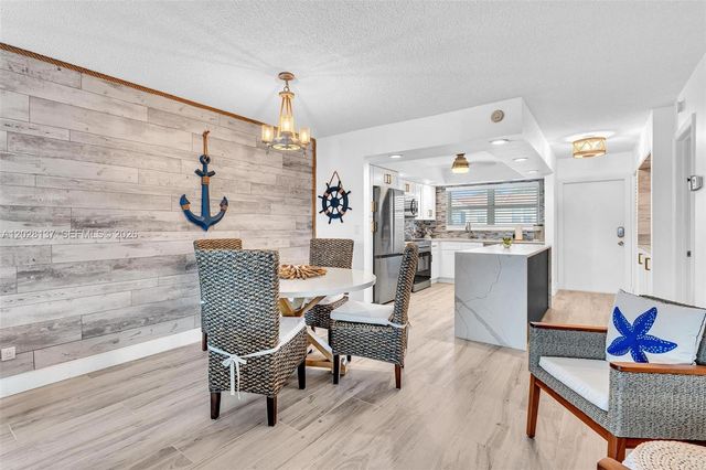 2018 S Federal Hwy 402 402, Boynton Beach, FL 33435