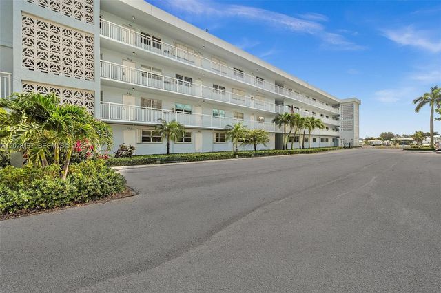 2018 S Federal Hwy 402 402, Boynton Beach, FL 33435