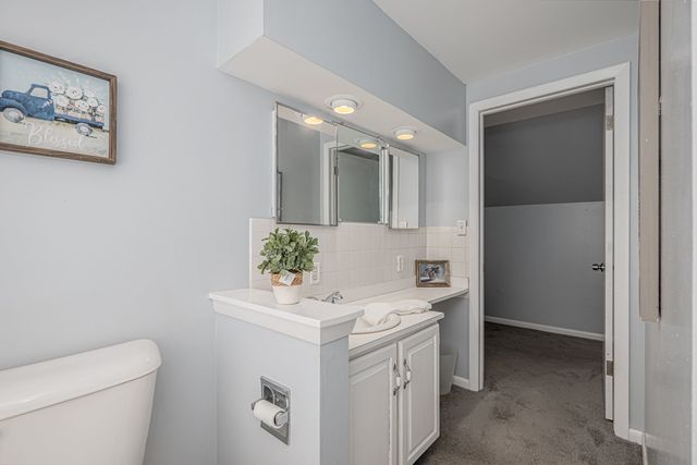 843 Pearl Street, Aurora, IL 60505